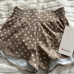 lululemon athletica polka dot hotty hot shorts